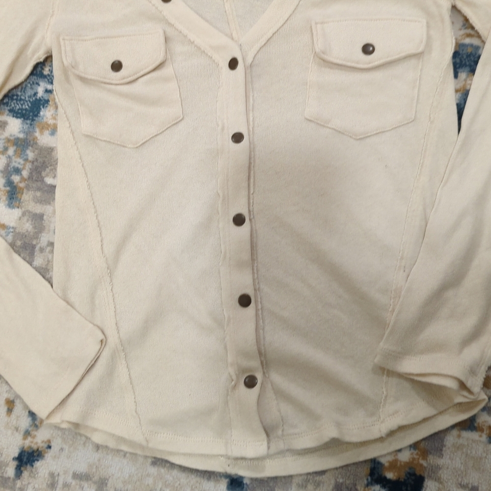 We The Free Cream Long Sleeve Snap Top Women's Size XS Lightweight Norm Neutral - Picture 6 of 13